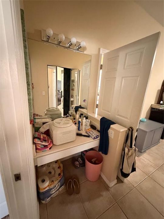 Activo con contrato: $425,000 (3 camas, 2 baños, 1723 Pies cuadrados)