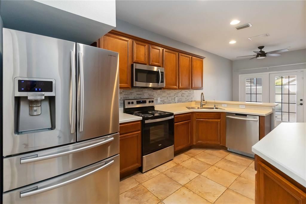 待售: $425,000 (3 贝兹, 2 浴室, 1907 平方英尺)