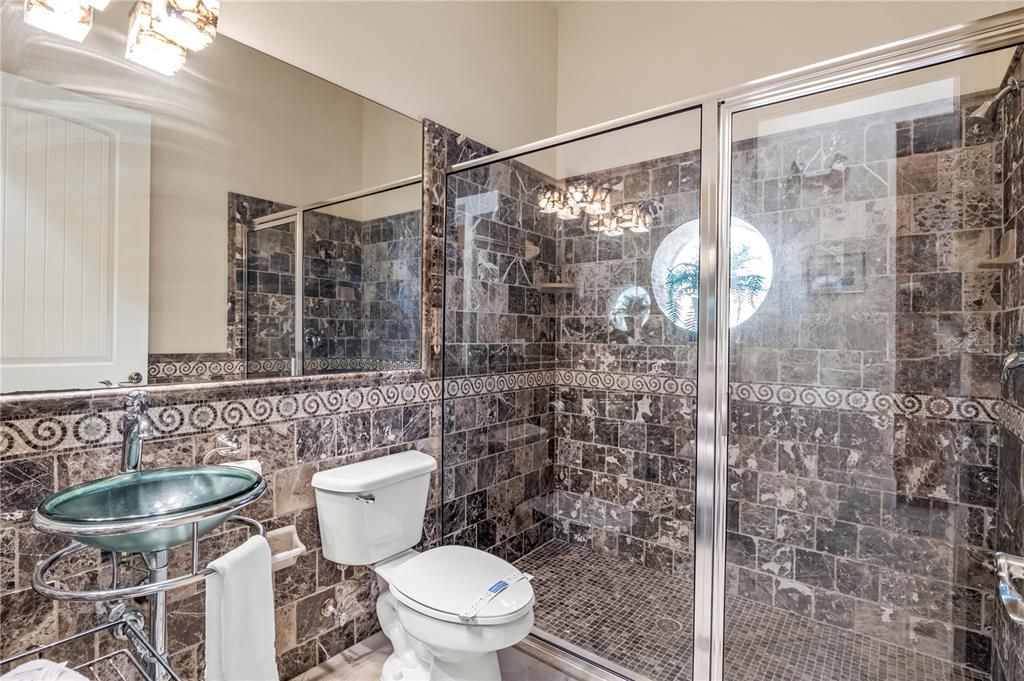 待售: $1,995,000 (8 贝兹, 8 浴室, 6140 平方英尺)