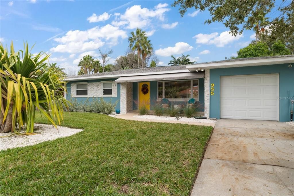 For Rent: $10,000 (3 beds, 2 baths, 1175 Square Feet)