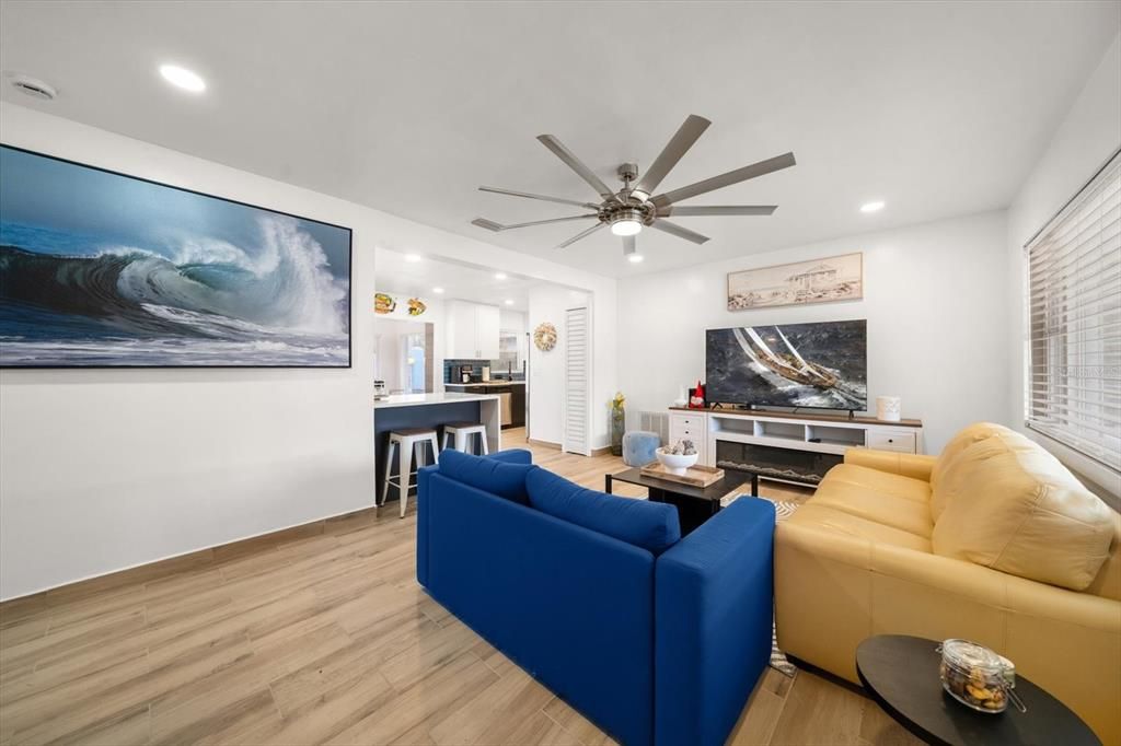 For Rent: $10,000 (3 beds, 2 baths, 1175 Square Feet)