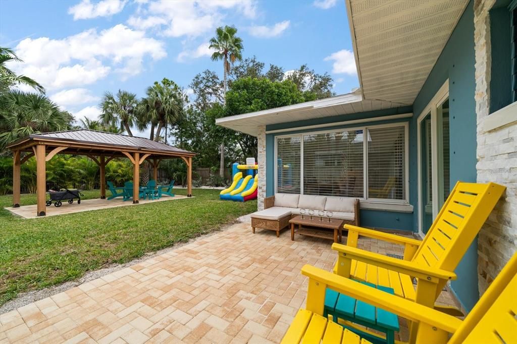 For Rent: $10,000 (3 beds, 2 baths, 1175 Square Feet)