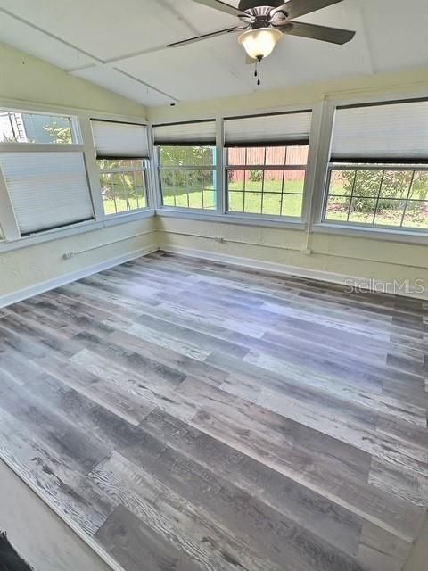 В аренду: $1,850 (2 спален, 2 ванн, 1280 Квадратных фут)