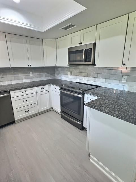 В аренду: $1,850 (2 спален, 2 ванн, 1280 Квадратных фут)