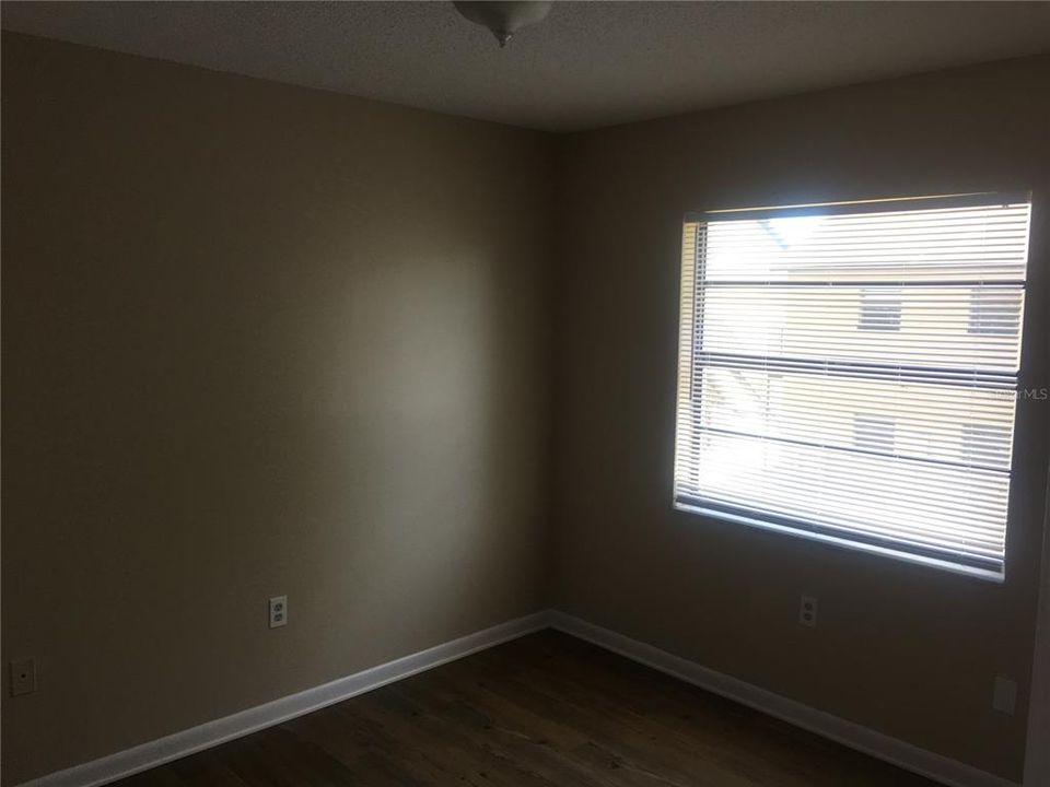 出租: $1,495 (2 贝兹, 1 浴室, 820 平方英尺)