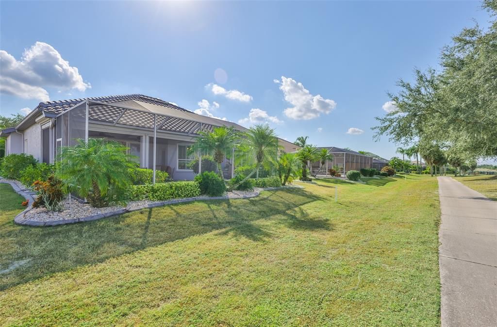 En Venta: $479,000 (2 camas, 2 baños, 2128 Pies cuadrados)