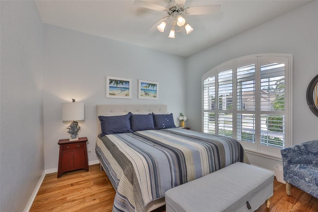 En Venta: $479,000 (2 camas, 2 baños, 2128 Pies cuadrados)