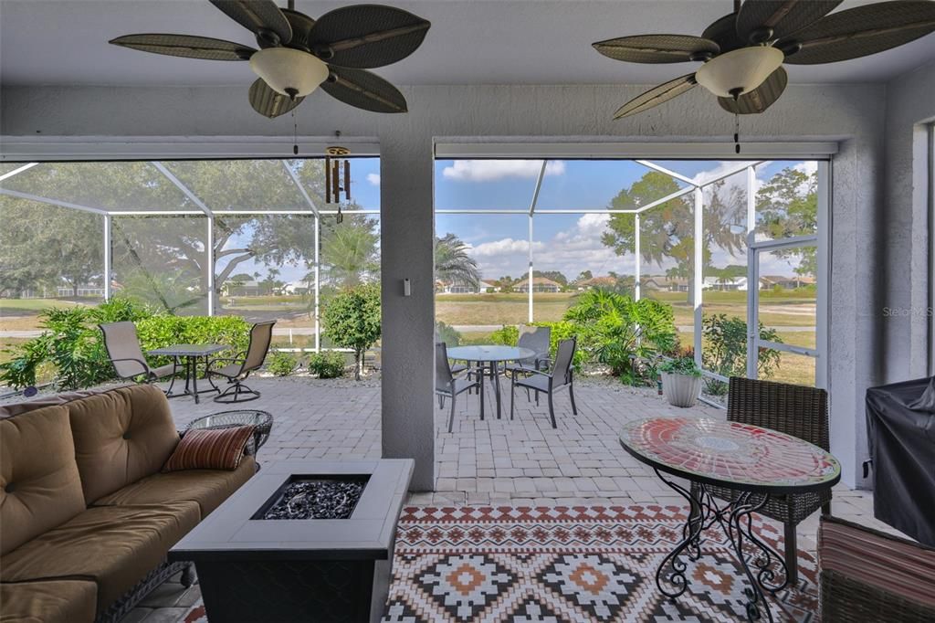 En Venta: $479,000 (2 camas, 2 baños, 2128 Pies cuadrados)