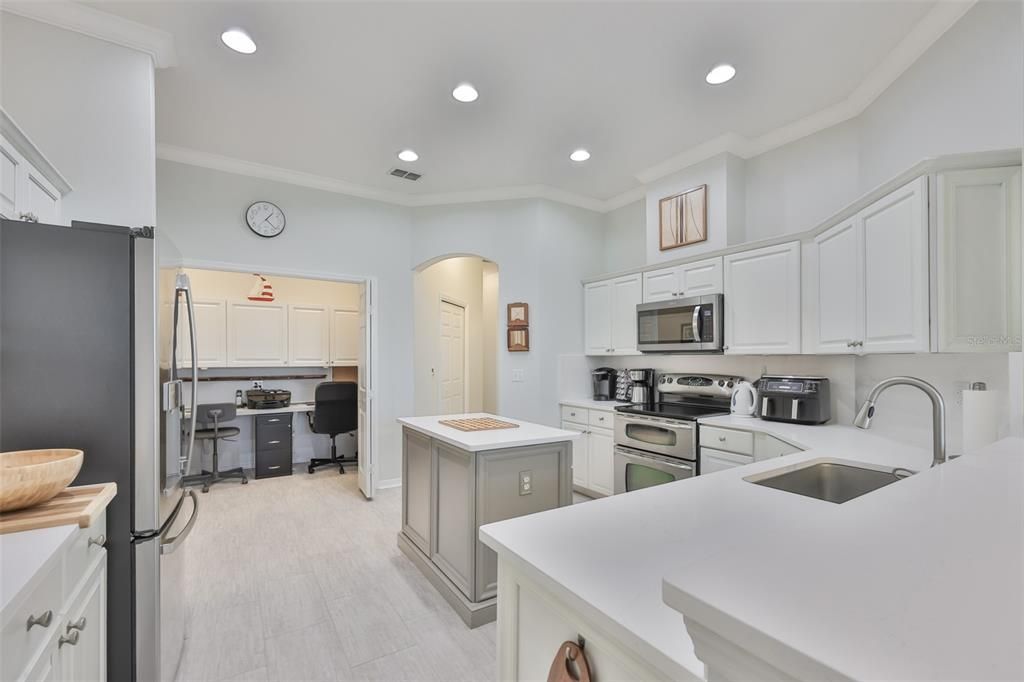 En Venta: $479,000 (2 camas, 2 baños, 2128 Pies cuadrados)