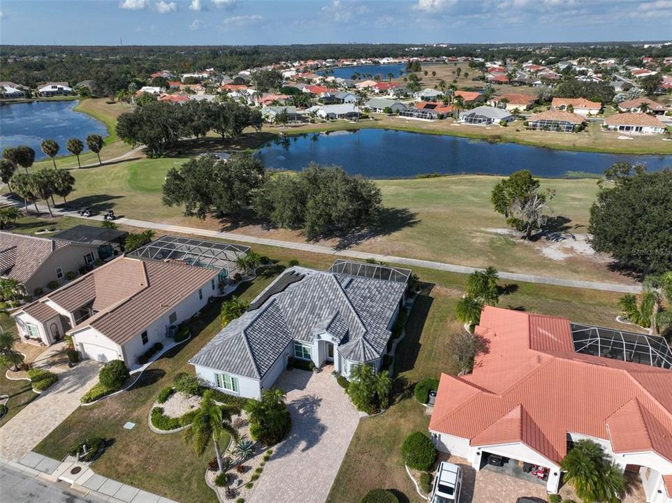 En Venta: $479,000 (2 camas, 2 baños, 2128 Pies cuadrados)