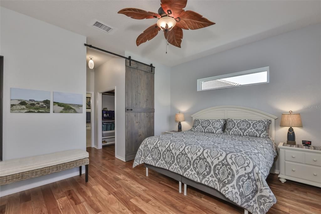 En Venta: $479,000 (2 camas, 2 baños, 2128 Pies cuadrados)