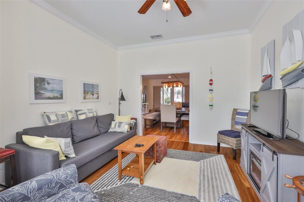 En Venta: $479,000 (2 camas, 2 baños, 2128 Pies cuadrados)