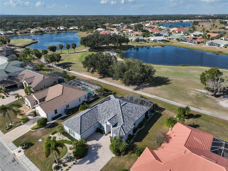 En Venta: $479,000 (2 camas, 2 baños, 2128 Pies cuadrados)