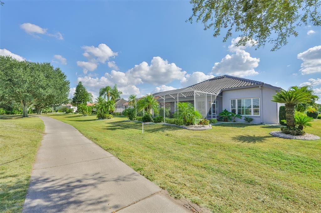 En Venta: $479,000 (2 camas, 2 baños, 2128 Pies cuadrados)