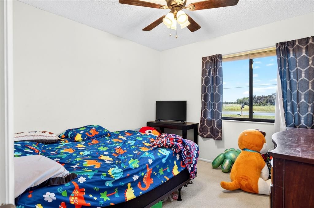 En Venta: $285,000 (3 camas, 2 baños, 1628 Pies cuadrados)