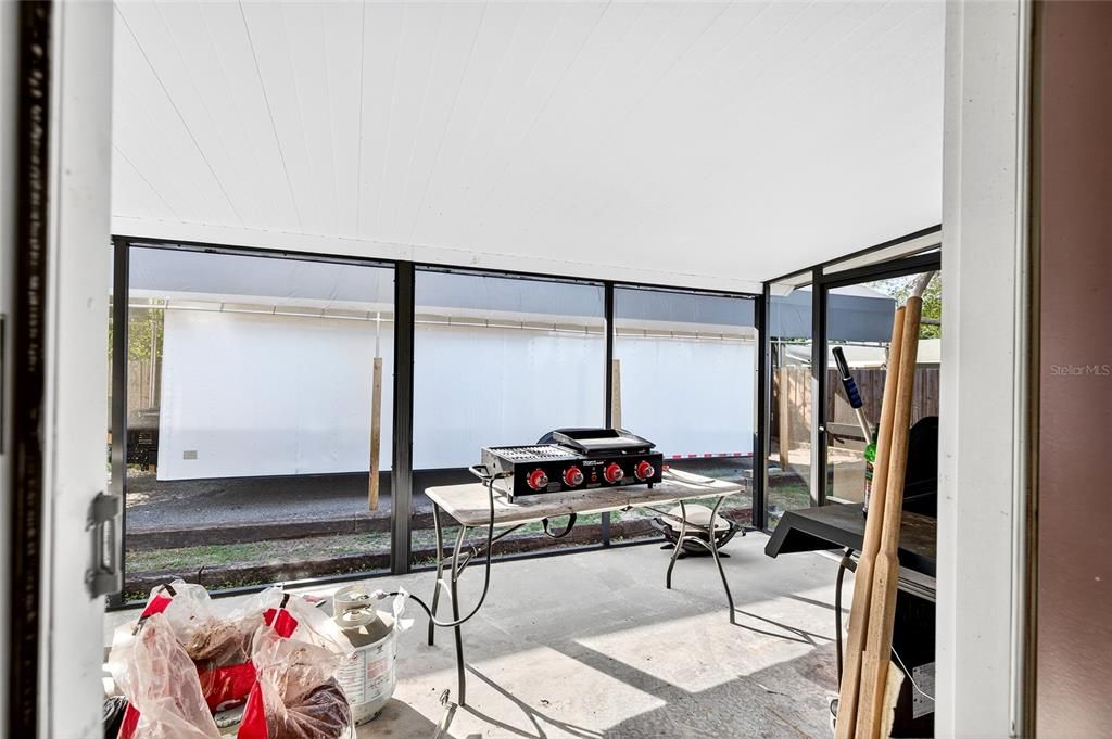 En Venta: $285,000 (3 camas, 2 baños, 1628 Pies cuadrados)