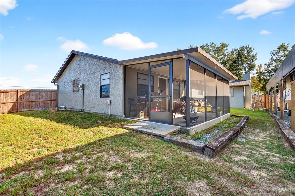 En Venta: $285,000 (3 camas, 2 baños, 1628 Pies cuadrados)