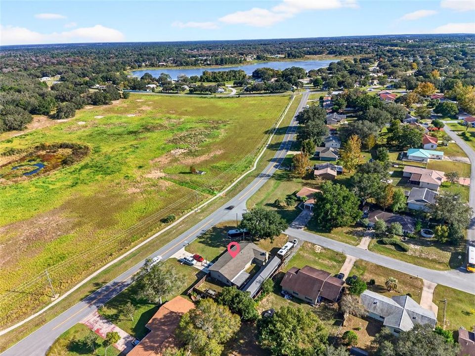 En Venta: $285,000 (3 camas, 2 baños, 1628 Pies cuadrados)