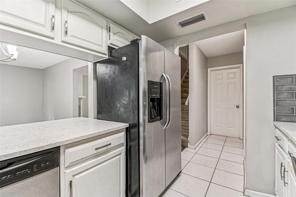 待售: $249,000 (2 贝兹, 2 浴室, 1269 平方英尺)