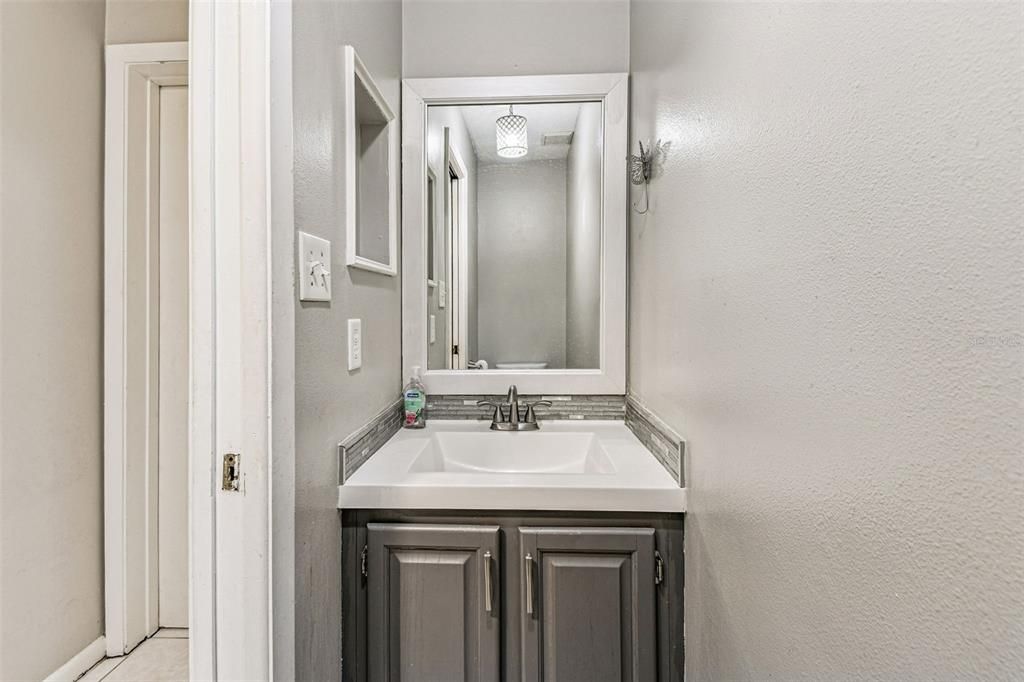 待售: $249,000 (2 贝兹, 2 浴室, 1269 平方英尺)