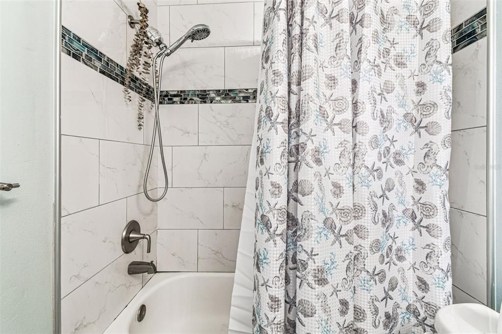 待售: $249,000 (2 贝兹, 2 浴室, 1269 平方英尺)