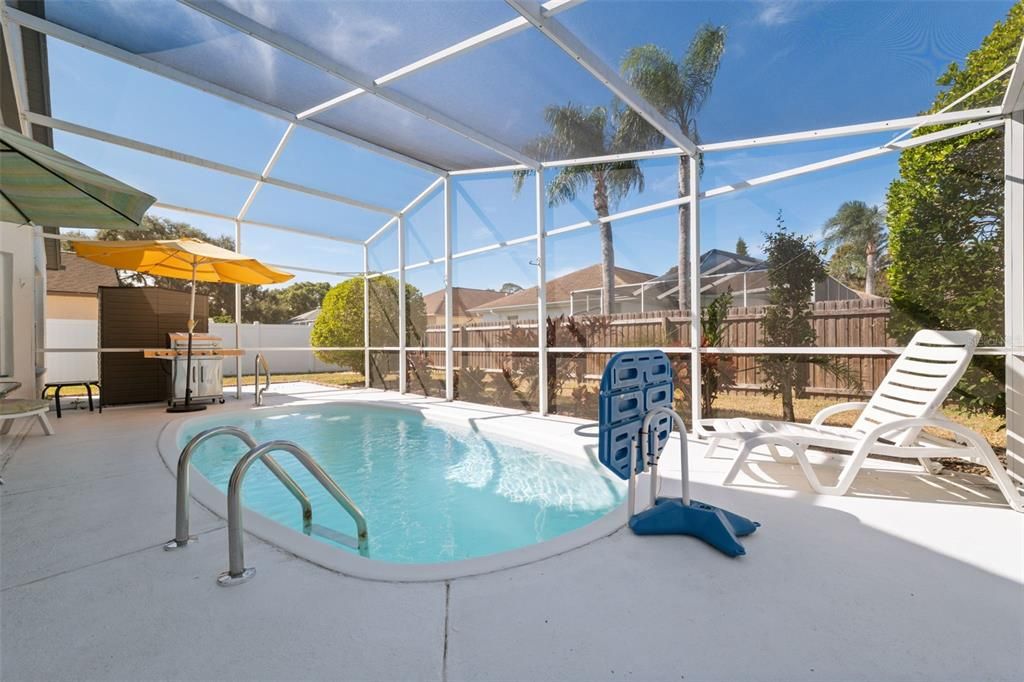 For Sale: $350,000 (2 beds, 2 baths, 1446 Square Feet)