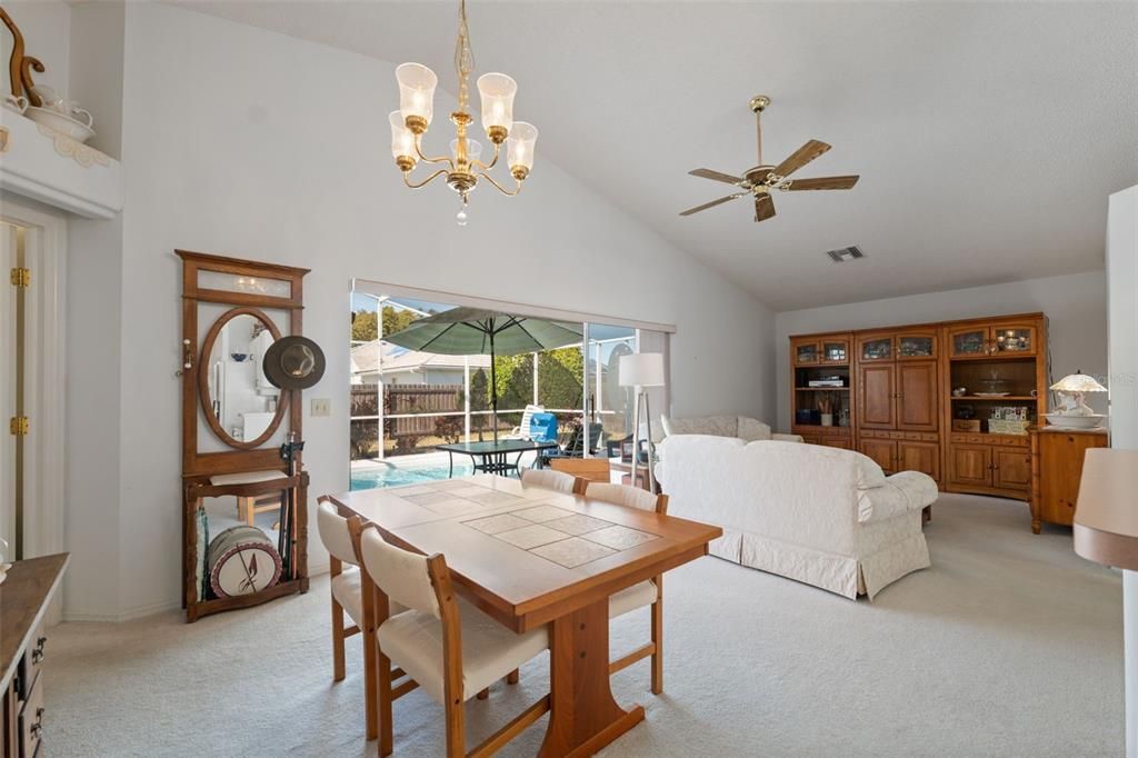 For Sale: $350,000 (2 beds, 2 baths, 1446 Square Feet)