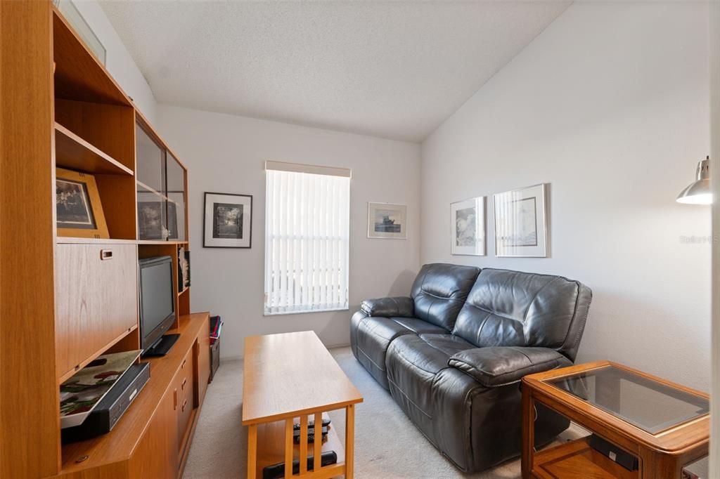 For Sale: $350,000 (2 beds, 2 baths, 1446 Square Feet)