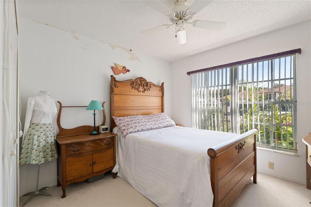 For Sale: $350,000 (2 beds, 2 baths, 1446 Square Feet)