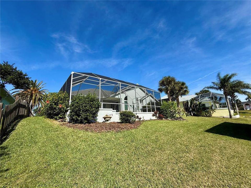 For Rent: $3,495 (3 beds, 2 baths, 2094 Square Feet)