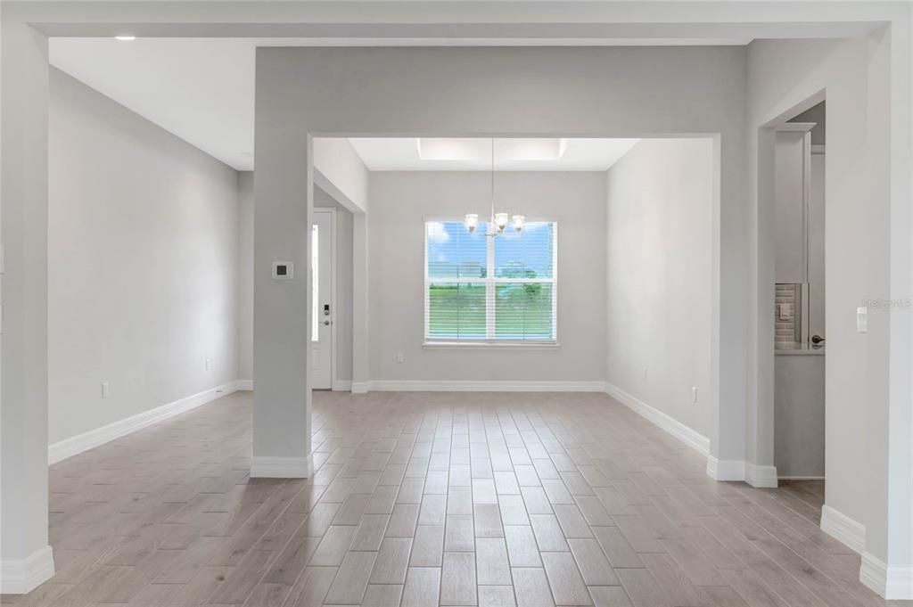 For Sale: $893,231 (5 beds, 3 baths, 2929 Square Feet)