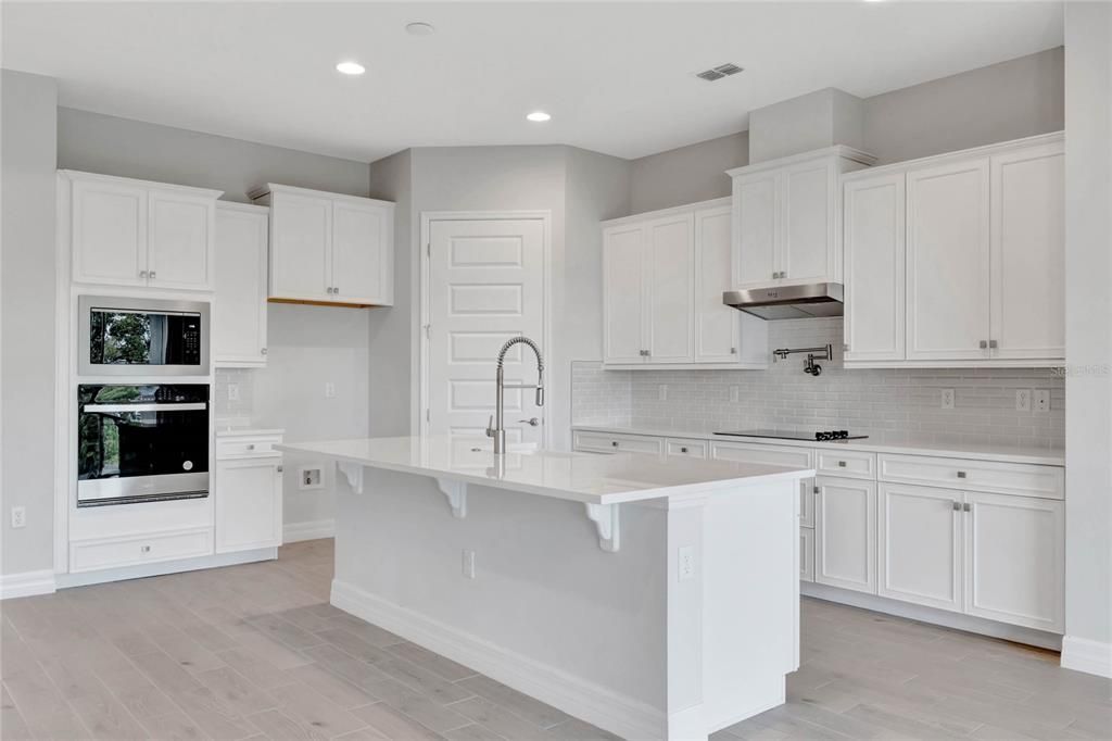 For Sale: $893,231 (5 beds, 3 baths, 2929 Square Feet)