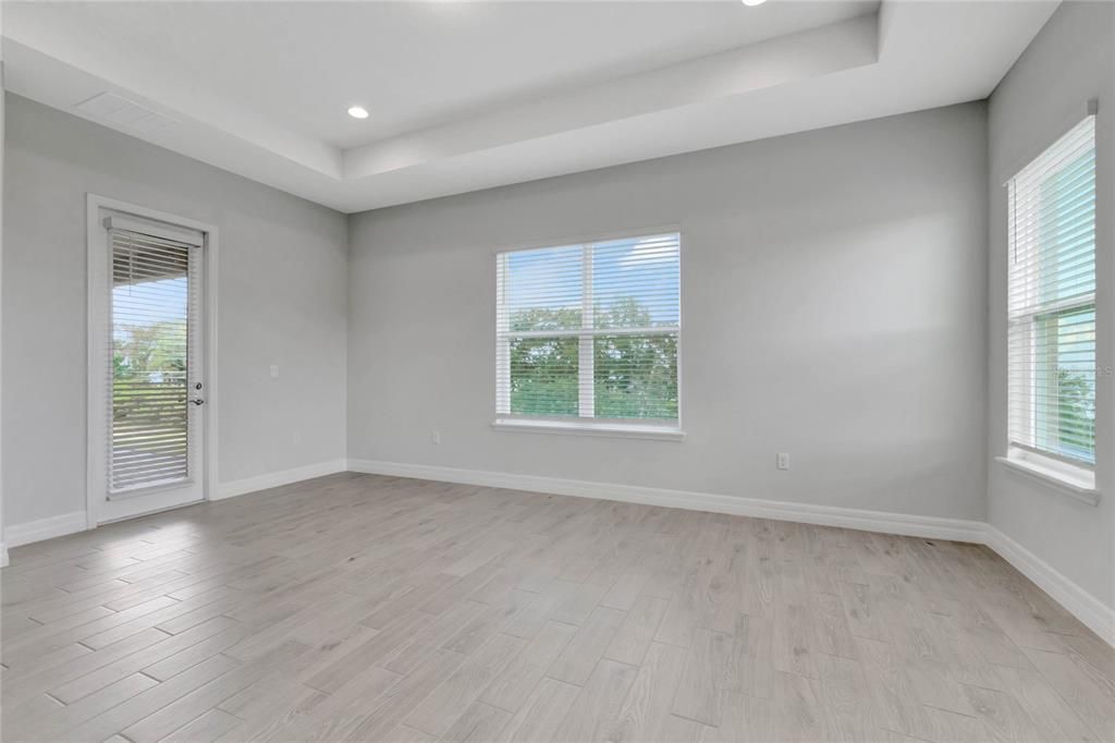 For Sale: $893,231 (5 beds, 3 baths, 2929 Square Feet)