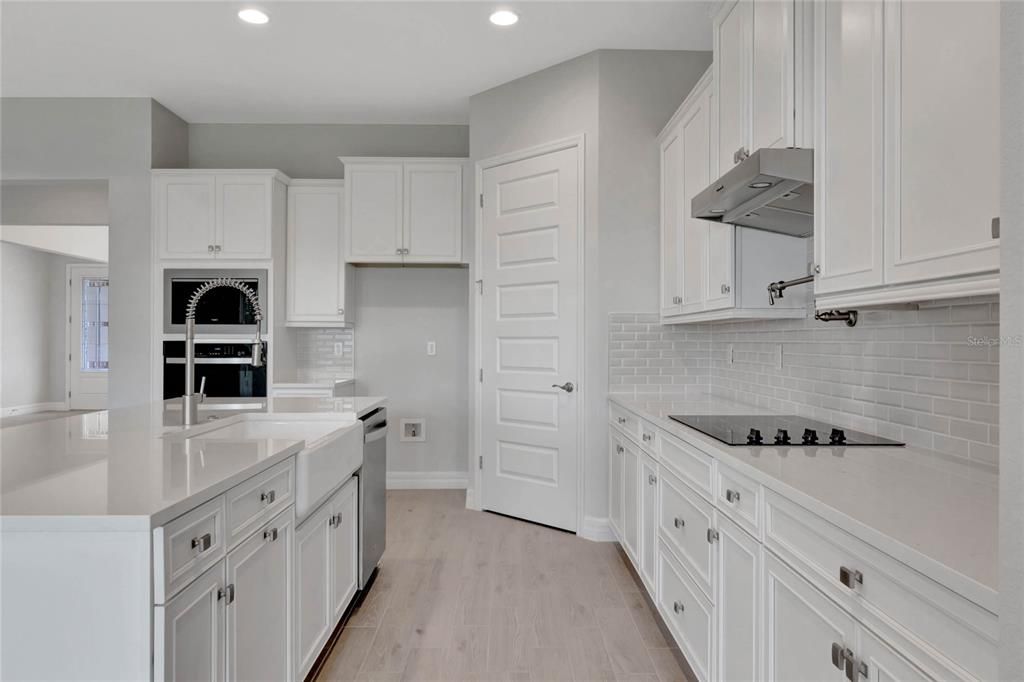 For Sale: $893,231 (5 beds, 3 baths, 2929 Square Feet)