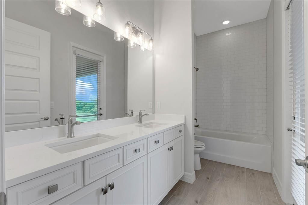 For Sale: $893,231 (5 beds, 3 baths, 2929 Square Feet)