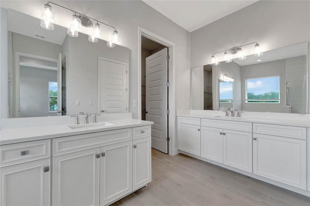 For Sale: $893,231 (5 beds, 3 baths, 2929 Square Feet)