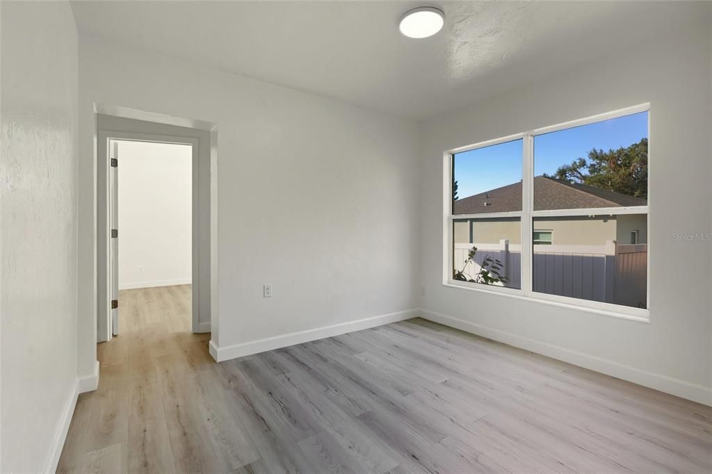 For Sale: $289,990 (3 beds, 2 baths, 1200 Square Feet)