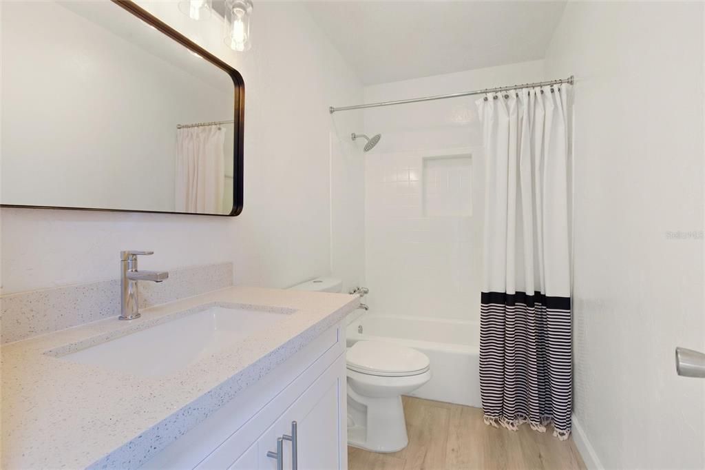 For Sale: $289,990 (3 beds, 2 baths, 1200 Square Feet)