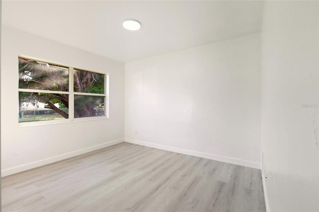 For Sale: $289,990 (3 beds, 2 baths, 1200 Square Feet)