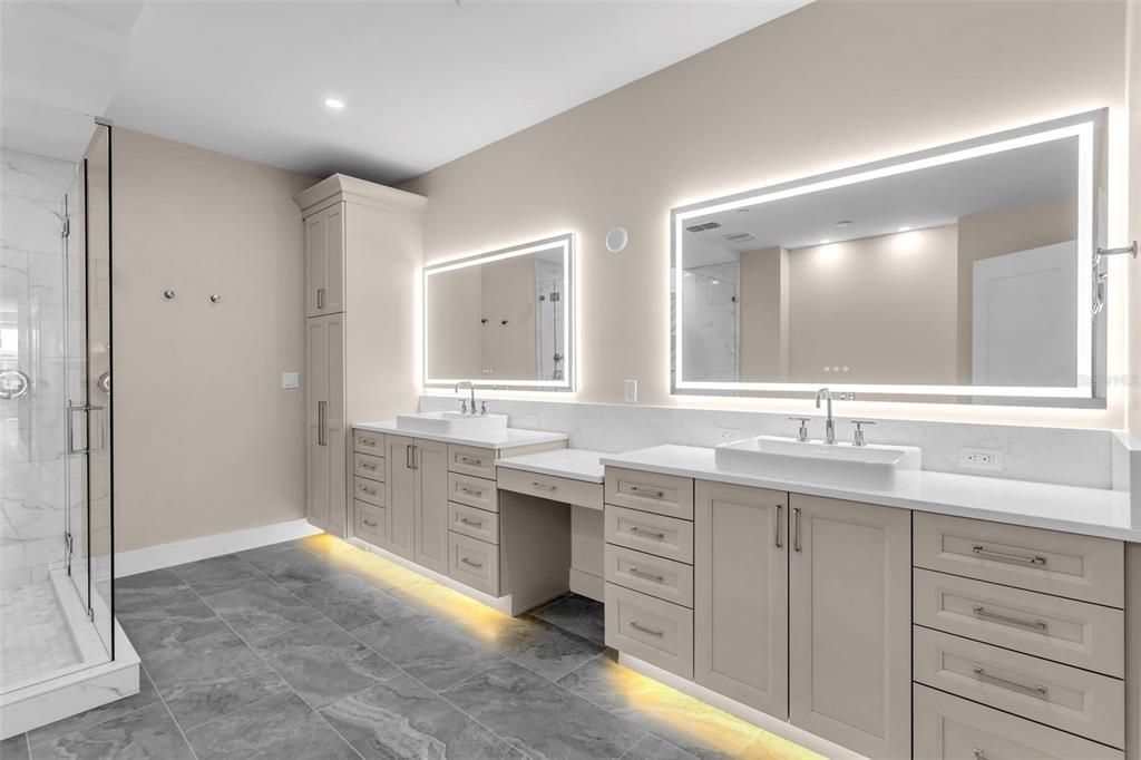 En Renta: $12,000 (4 camas, 3 baños, 3126 Pies cuadrados)