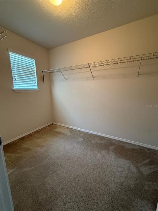 For Rent: $2,600 (4 beds, 2 baths, 2140 Square Feet)