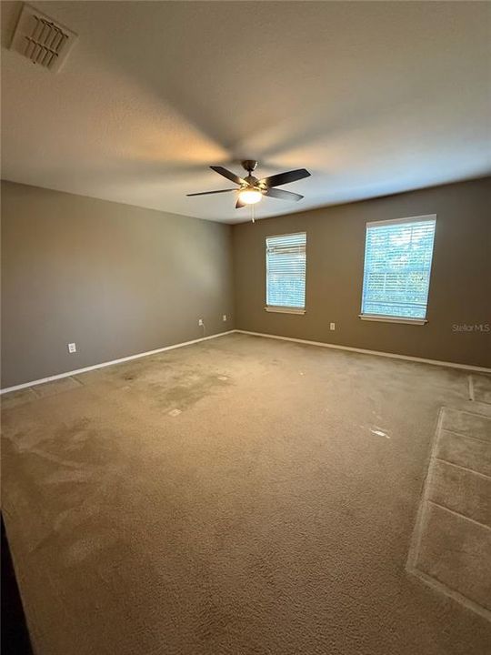 For Rent: $2,600 (4 beds, 2 baths, 2140 Square Feet)