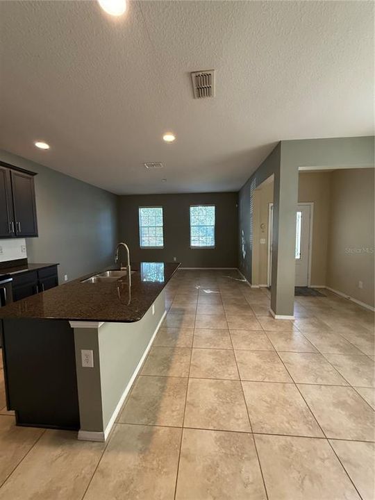 For Rent: $2,600 (4 beds, 2 baths, 2140 Square Feet)