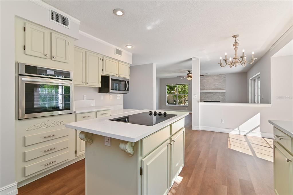 Active With Contract: $500,000 (4 beds, 2 baths, 2916 Square Feet)