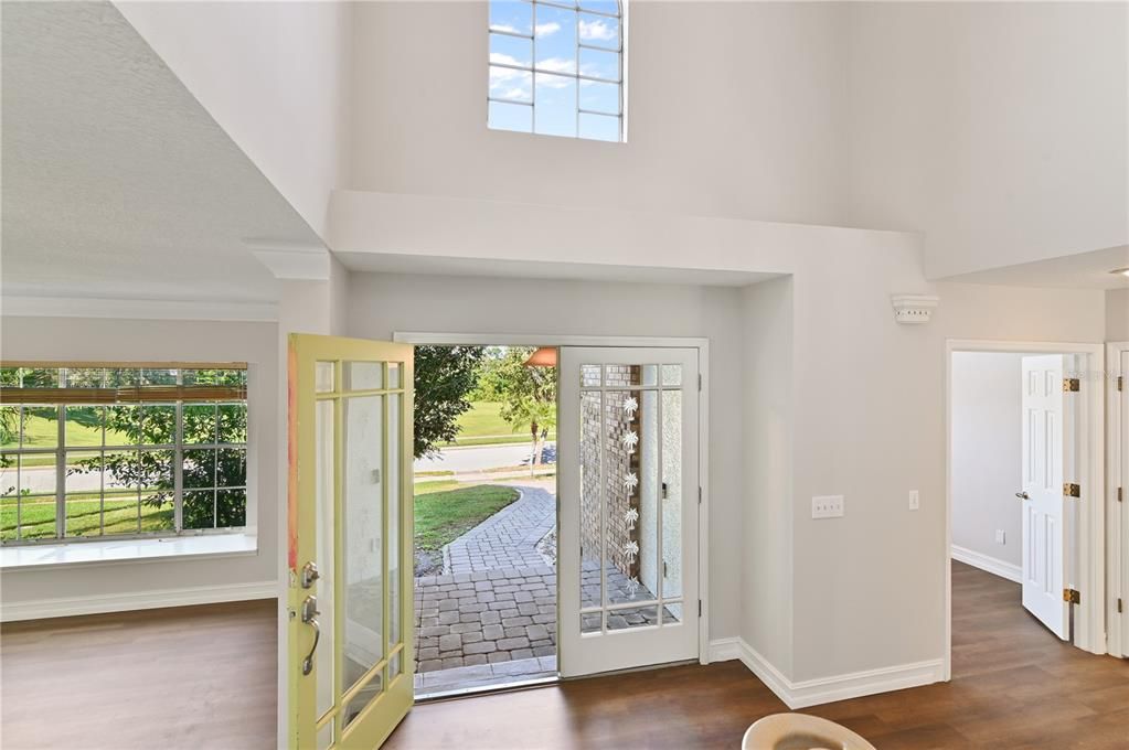 Active With Contract: $500,000 (4 beds, 2 baths, 2916 Square Feet)