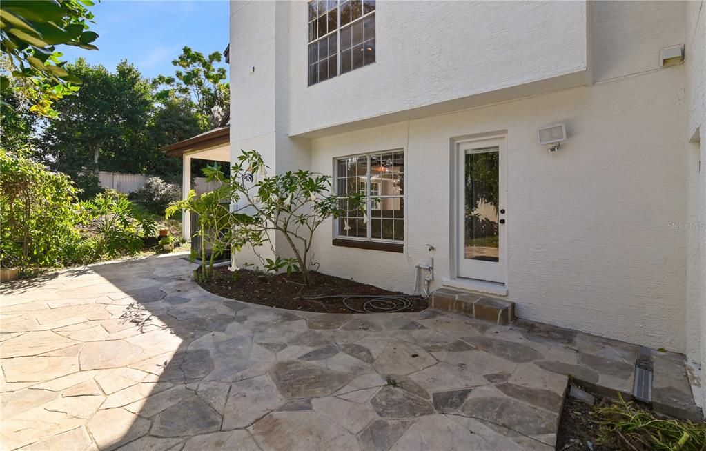 Active With Contract: $500,000 (4 beds, 2 baths, 2916 Square Feet)