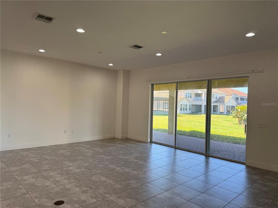 For Rent: $3,895 (5 beds, 5 baths, 5623 Square Feet)