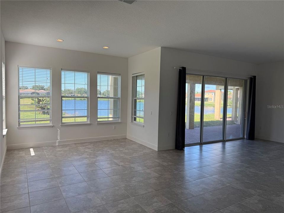 For Rent: $3,895 (5 beds, 5 baths, 5623 Square Feet)