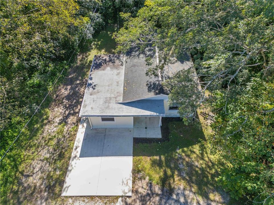 Под контрактом: $242,000 (4 спален, 2 ванн, 1164 Квадратных фут)