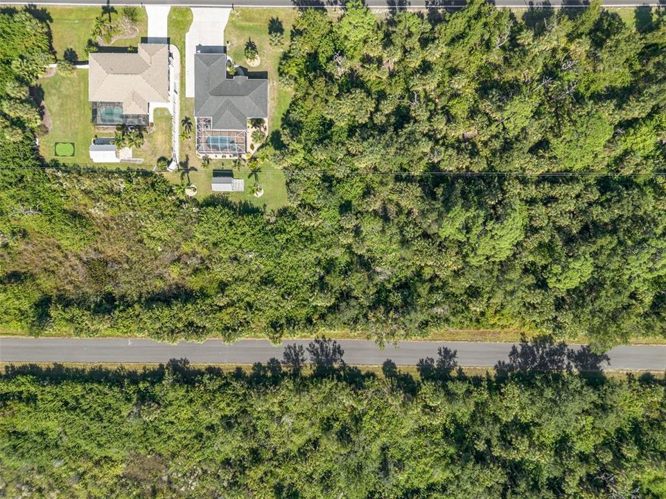 待售: $18,000 (0.23 acres)